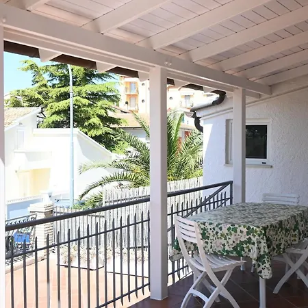 Apartment N278 - Numana, Delizioso Bilocale In Centro Storico Numana